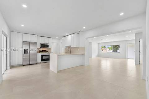 16100 NW 28th Ct, Miami Gardens FL - photo 12 of 47