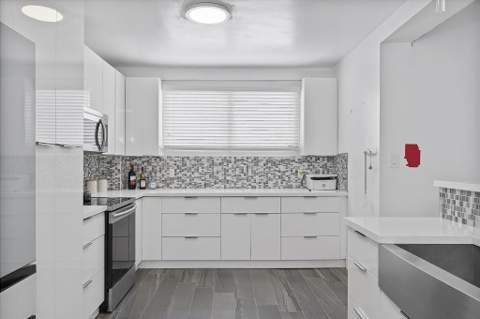 17840 NW 28th Court, Miami Gardens FL - photo 10 of 30
