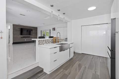 17840 NW 28th Court, Miami Gardens FL - photo 12 of 30