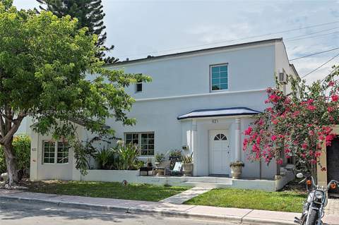 821 Espanola Way, Miami Beach FL - photo 7 of 7
