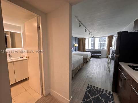 19201 Collins Ave 723, Sunny Isles Beach FL - photo 18 of 43