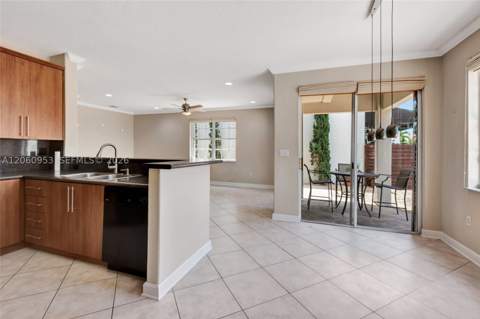 14443 SW 12th Ln, Miami FL - photo 10 of 35