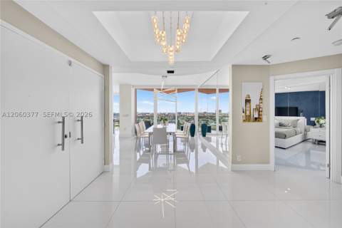 300 S Pointe Dr 2104, Miami Beach FL - photo 11 of 53
