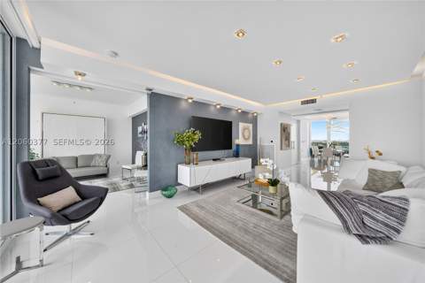 300 S Pointe Dr 2104, Miami Beach FL - photo 19 of 53