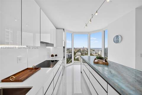 300 S Pointe Dr 2104, Miami Beach FL - photo 7 of 53