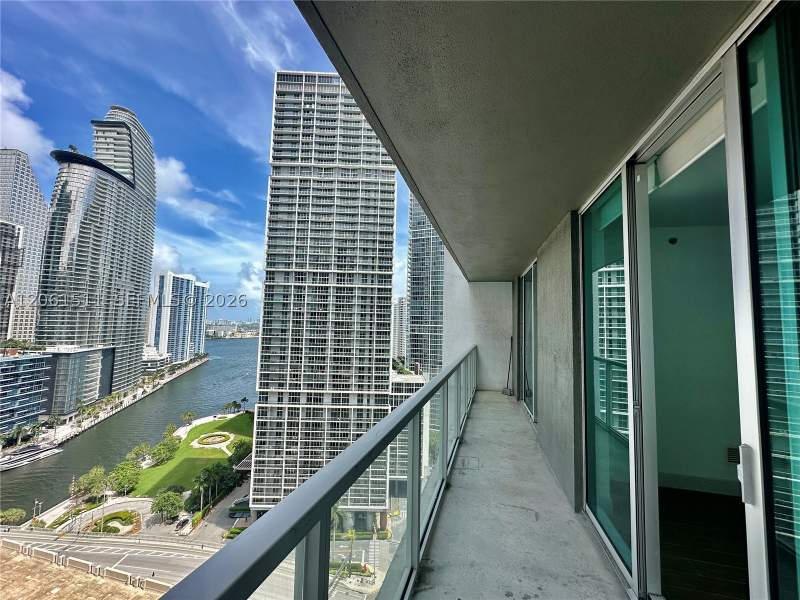 2 bedroom Condominium at 500 Brickell Ave 2407, 500 BRICKELL EAST CONDO, Miami — photo 1