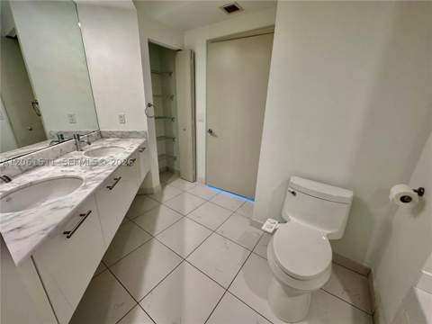 500 Brickell Ave 2407, Miami FL - photo 14 of 28