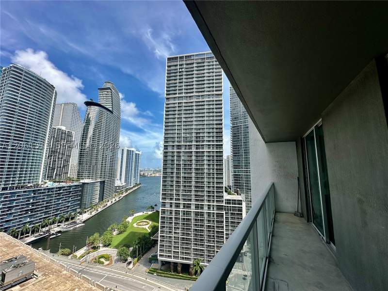 2 bedroom Condominium at 500 Brickell Ave 2407, 500 BRICKELL EAST CONDO, Miami — photo 3