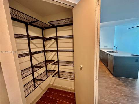500 Brickell Ave 2407, Miami FL - photo 8 of 28