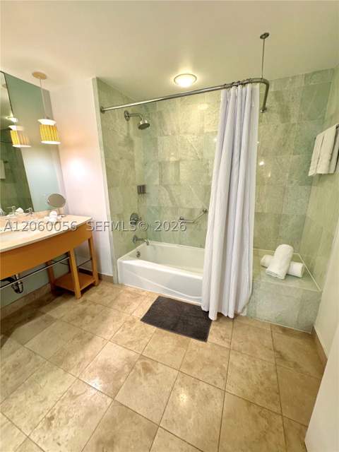 18683 Collins Ave 2006, Sunny Isles Beach FL - photo 12 of 27