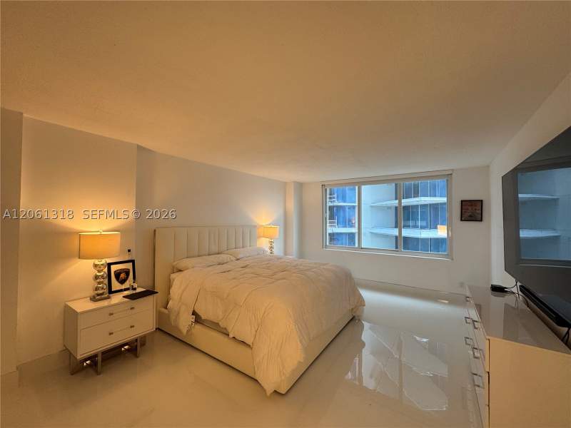 2 bedroom Condominium at 5401 Collins Ave 334, The Carriage House Condo, Miami Beach — photo 4
