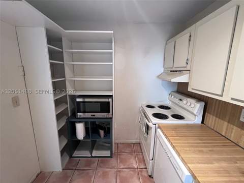 1665 Bay Rd 416, Miami Beach FL - photo 18 of 37