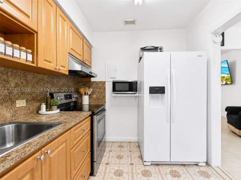 2550-2552 SW 10 St, Miami FL - photo 12 of 43