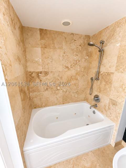 41 SE 5th St 1415, Miami FL - photo 14 of 16