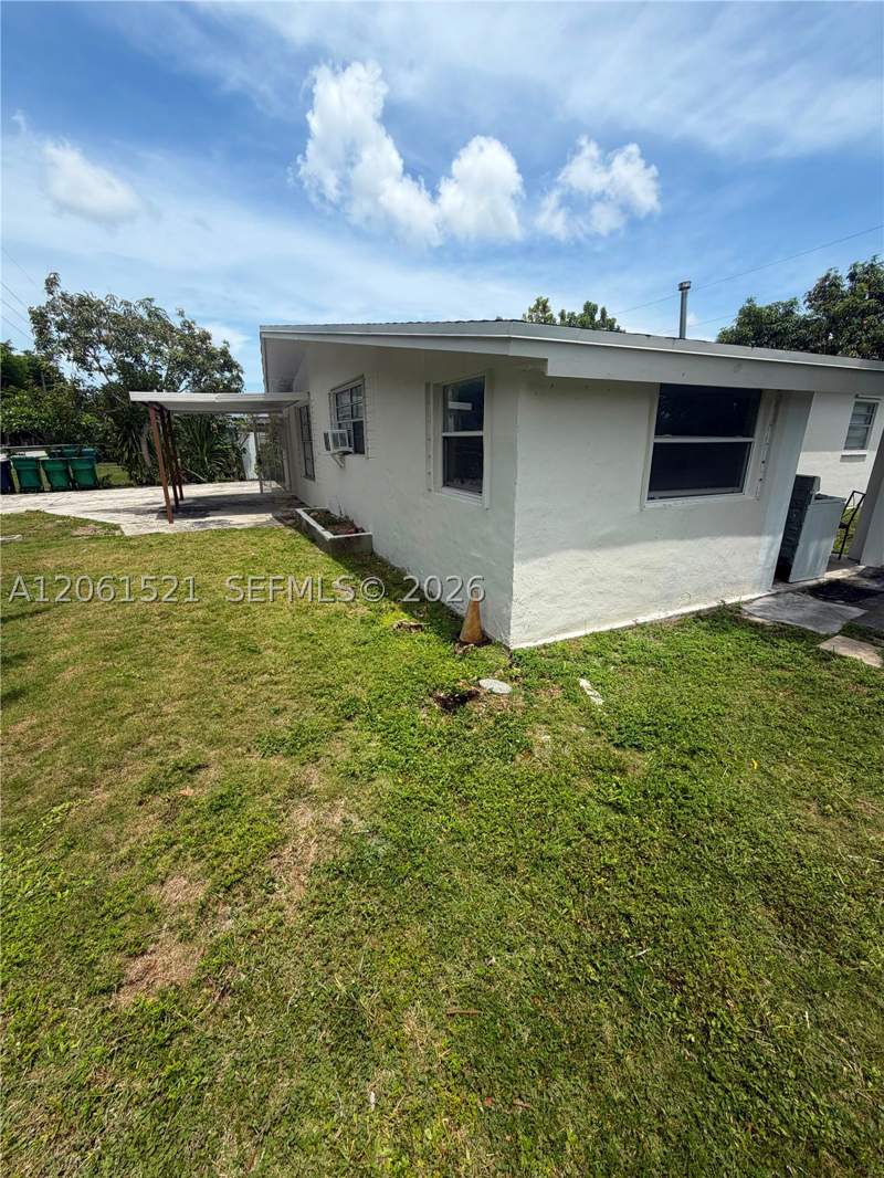 3 bedroom SingleFamilyResidence at 11530 SW 136th St, Replat Of Portions Of Ric, Miami — photo 4