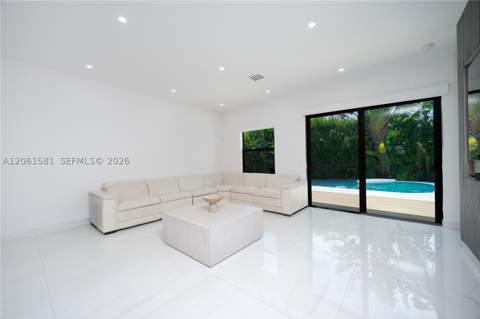 8995 NW 161st Ter, Miami Lakes FL - photo 13 of 49