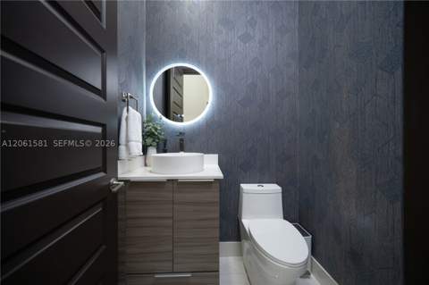 8995 NW 161st Ter, Miami Lakes FL - photo 16 of 49