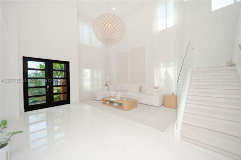 8995 NW 161st Ter, Miami Lakes FL - photo 6 of 49