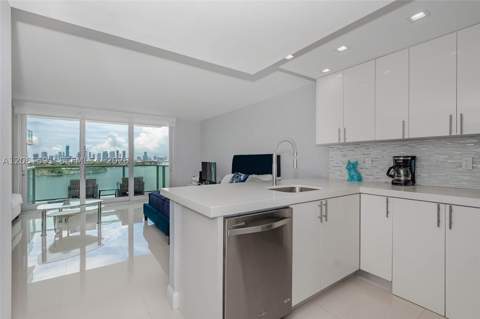 1000 West Ave 1220, Miami Beach FL - photo 15 of 22
