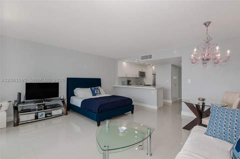 1000 West Ave 1220, Miami Beach FL - photo 8 of 22
