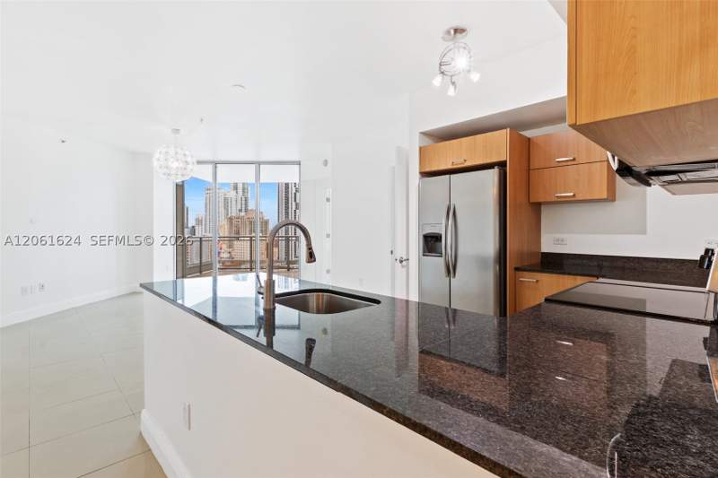 2 bedroom Condominium at 350 S Miami Ave 1805, Wind Condo, Miami — photo 2