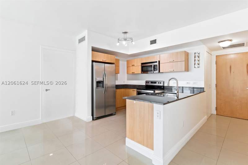 2 bedroom Condominium at 350 S Miami Ave 1805, Wind Condo, Miami — photo 3