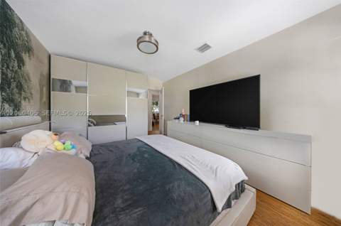 1324 Normandy Dr, Miami Beach FL - photo 20 of 63
