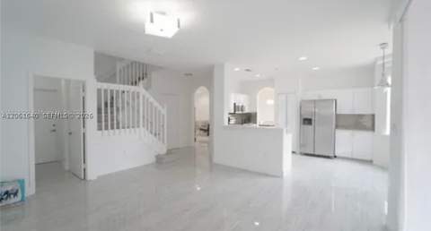 11022 NW 48th Ln, Doral FL - photo 11 of 39