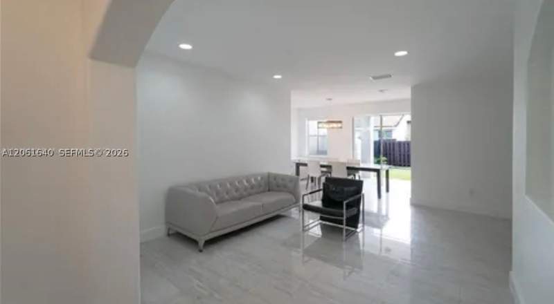 4 bedroom Townhouse at 11022 NW 48th Ln, Savannah At Doral, Doral — photo 5