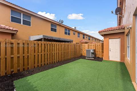 8424 NW 141st Ln 4307, Miami Lakes FL - photo 18 of 45