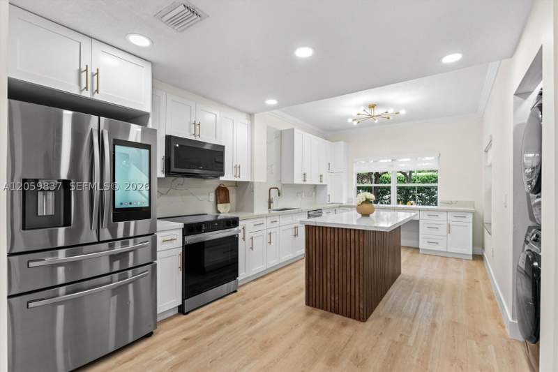3 bedroom Condominium at 8424 NW 141st Ln 4307, Villa Vizcaya Condo, Miami Lakes — photo 5