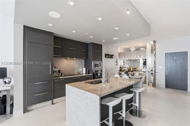 1 bedroom Condominium at 900 Biscayne Blvd 3607, 900 BISCAYNE BAY CONDO, Miami — photo 4