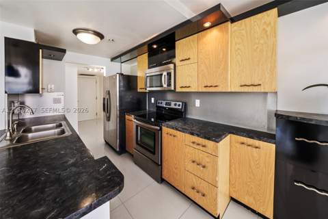 2555 Collins Ave 1511, Miami Beach FL - photo 16 of 64