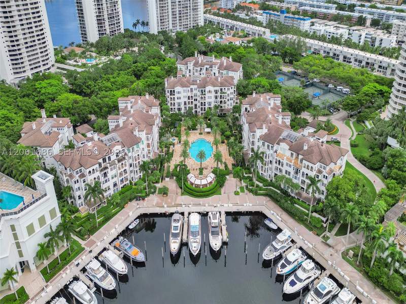 2 bedroom Condominium at 3500 Island Blvd D-203, Mediterranean Village Con, Aventura — photo 3