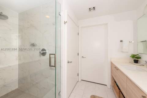16385 Biscayne Blvd 2904, North Miami Beach FL - photo 15 of 32