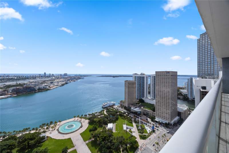 2 bedroom Condominium at 50 Biscayne Blvd 4706, 50 Biscayne Condo, Miami — photo 2