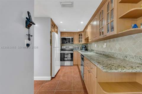 14382 SW 97th Ter, Miami FL - photo 14 of 48