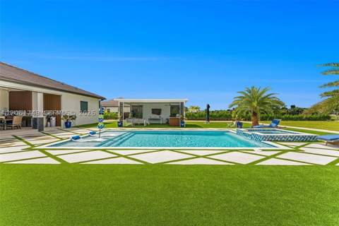 18261 SW 224th St, Miami FL - photo 8 of 21