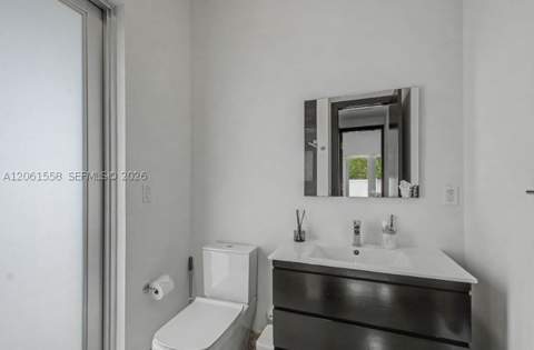 3341 NW 84th Ct, Doral FL - photo 9 of 30