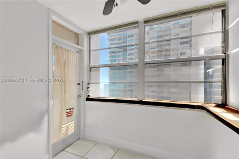 18051 Biscayne Blvd 801, Aventura FL - photo 7 of 25