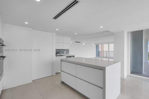 881 Ocean Dr 7H, Key Biscayne FL - photo 10 of 54