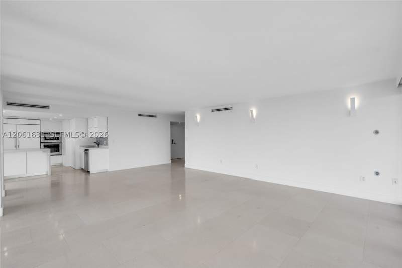 3 bedroom Condominium at 881 Ocean Dr 7H, Casa Del Mar Condo, Key Biscayne — photo 5