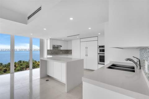 881 Ocean Dr 7H, Key Biscayne FL - photo 6 of 54