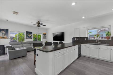 15773 SW 147th Ln, Miami FL - photo 13 of 47