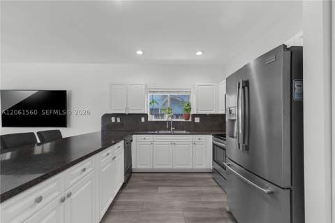 15773 SW 147th Ln, Miami FL - photo 14 of 47
