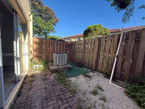 3360 NE 14th Dr 104-30, Homestead FL - photo 24 of 33