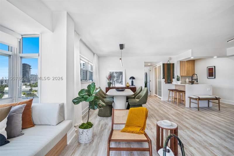 1 bedroom Condominium at 1881 Washington Ave 8C, Octagon Towers I Condo, Miami Beach — photo 4
