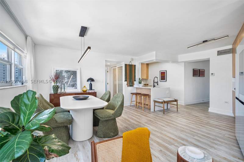 1 bedroom Condominium at 1881 Washington Ave 8C, Octagon Towers I Condo, Miami Beach — photo 5