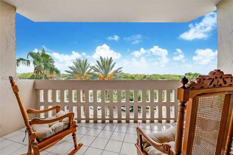 90 Edgewater Dr 501, Coral Gables FL - photo 10 of 20
