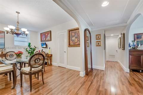 90 Edgewater Dr 501, Coral Gables FL - photo 8 of 20